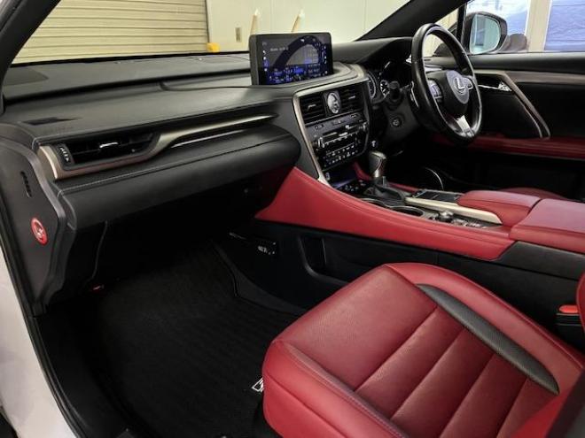 レクサスＲＸ４５０ｈ　Ｆスポーツ　本州仕入　寒冷地仕様　禁煙車　電動サンルーフ　純正２０インチＡＷ　社外１８ＡＷ＋スタッドレスタイヤ付　純正レザーシート　純正ナビ　地デジ　Ｂｌｕｅｔｏｏｔｈ　シートヒーター＆クーラー　前後ドラレコ 4WD 3500 5Dr