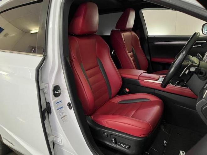 レクサスＲＸ４５０ｈ　Ｆスポーツ　本州仕入　寒冷地仕様　禁煙車　電動サンルーフ　純正２０インチＡＷ　社外１８ＡＷ＋スタッドレスタイヤ付　純正レザーシート　純正ナビ　地デジ　Ｂｌｕｅｔｏｏｔｈ　シートヒーター＆クーラー　前後ドラレコ 4WD 3500 5Dr