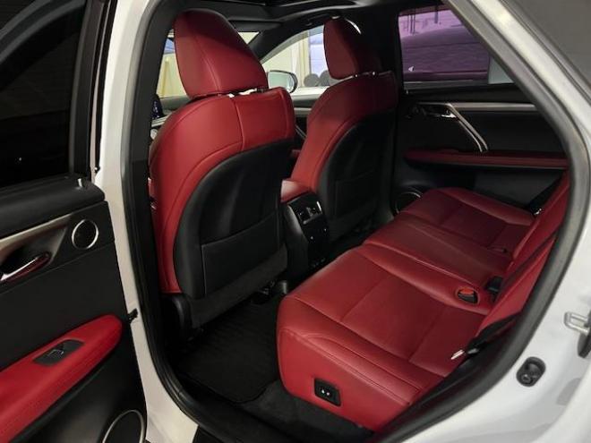 レクサスＲＸ４５０ｈ　Ｆスポーツ　本州仕入　寒冷地仕様　禁煙車　電動サンルーフ　純正２０インチＡＷ　社外１８ＡＷ＋スタッドレスタイヤ付　純正レザーシート　純正ナビ　地デジ　Ｂｌｕｅｔｏｏｔｈ　シートヒーター＆クーラー　前後ドラレコ 4WD 3500 5Dr