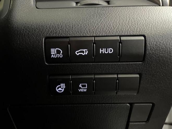 レクサスＲＸ４５０ｈ　Ｆスポーツ　本州仕入　寒冷地仕様　禁煙車　電動サンルーフ　純正２０インチＡＷ　社外１８ＡＷ＋スタッドレスタイヤ付　純正レザーシート　純正ナビ　地デジ　Ｂｌｕｅｔｏｏｔｈ　シートヒーター＆クーラー　前後ドラレコ 4WD 3500 5Dr