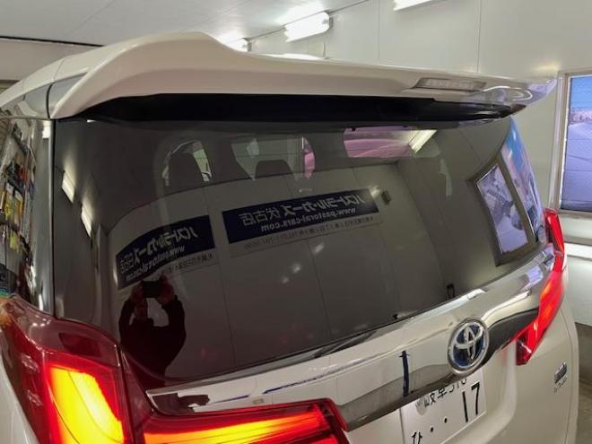 アルファードハイブリッドＳＲ　本州仕入　寒冷地仕様　禁煙車　純正ブラックレザーシート　純正１７インチＡＷ　社外１６ＡＷ＋スタッドレスタイヤ付　純正ナビ　地デジ　Ｂｌｕｅｔｏｏｔｈオーディオ　純正リアフリップダウンモニター　ＥＴＣ 4WD 2500 5Dr