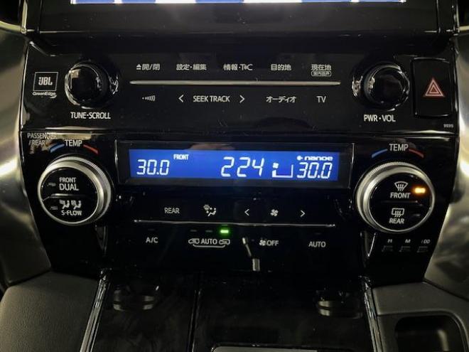 アルファードハイブリッドＳＲ　本州仕入　寒冷地仕様　禁煙車　純正ブラックレザーシート　純正１７インチＡＷ　社外１６ＡＷ＋スタッドレスタイヤ付　純正ナビ　地デジ　Ｂｌｕｅｔｏｏｔｈオーディオ　純正リアフリップダウンモニター　ＥＴＣ 4WD 2500 5Dr