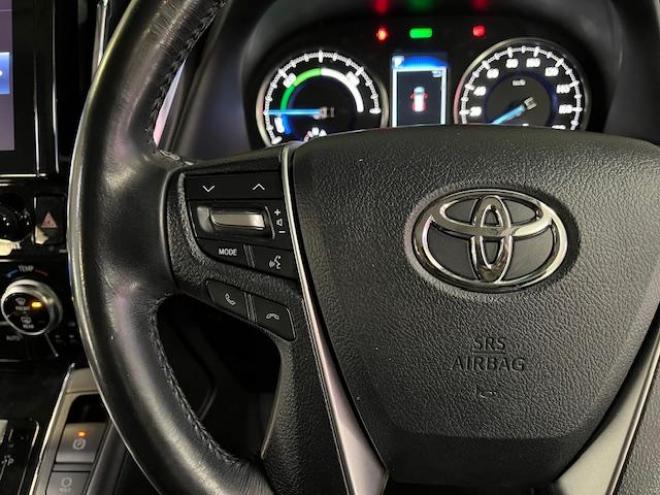 アルファードハイブリッドＳＲ　本州仕入　寒冷地仕様　禁煙車　純正ブラックレザーシート　純正１７インチＡＷ　社外１６ＡＷ＋スタッドレスタイヤ付　純正ナビ　地デジ　Ｂｌｕｅｔｏｏｔｈオーディオ　純正リアフリップダウンモニター　ＥＴＣ 4WD 2500 5Dr