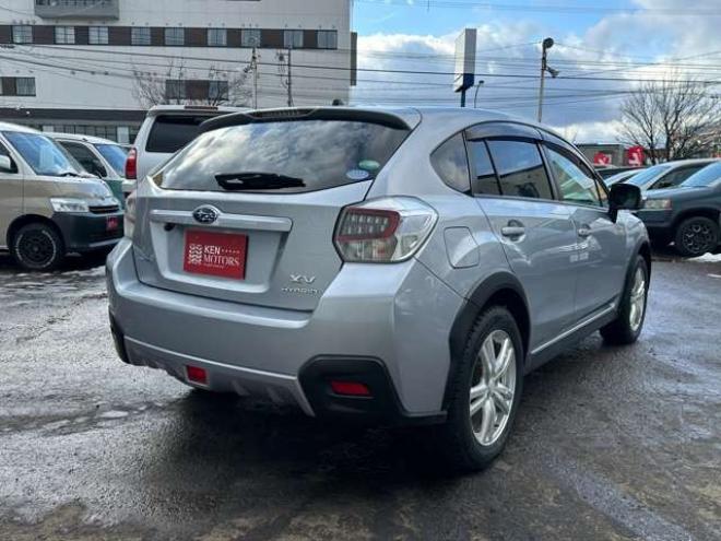 インプレッサXVハイブリッド 2.0i 4WD　ナビ　ワンセグ　アルミホイール　クルーズコントロール　ABS　横滑り防止装置　盗難防止装置　パワステ　パワーウィンドウ　スマートキー　キーレスエントリー　MTモード付　アイドリングストップ　ETC 2000