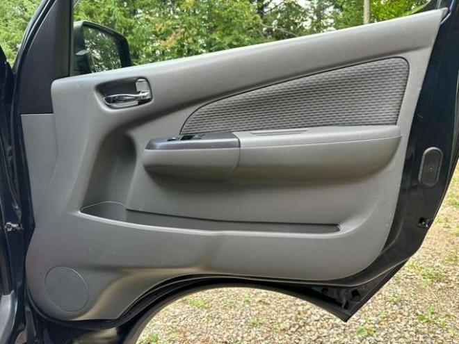 キャラバンNV350 2.5 プレミアムGX ロングボディ ディーゼルターボ 4WD　パワステ　パワーウィンドウ　純正ナビ　社外アルミ　ABS　リアヒーター　フルセグ　バックカメラ　ETC　キーレス　両側スライドドア 2500