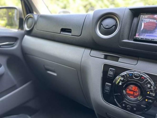 キャラバンNV350 2.5 プレミアムGX ロングボディ ディーゼルターボ 4WD　ナビ/Bカメラ/ETC/プッシュスタート 2500