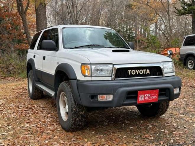 ハイラックスサーフ3.0 SSR-X ディーゼルターボ 4WD　サンルーフ　リフトアップ　ETC　パワステ　パワーウィンドウ　社外アルミ　ABS　キーレス　CDオーディオ 3000