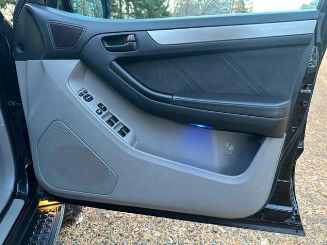 ハイラックスサーフ2.7 SSR-X 4WD　社外地デジナビ　バックカメラ　ウーハー　ドライブレコーダー　ルーフキャリア　ETC　オールテレーンタイヤ　リフトアップ　サンルーフ　社外アルミホイール　ABS　パワーウィンドウ　パワステ　社外グリル 2700