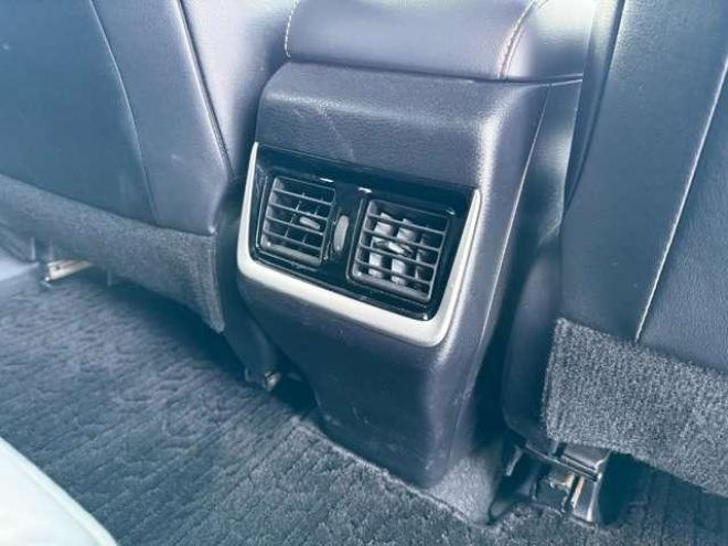 ハリアーハイブリッド2.5ハイブリッドE-Fourプレミアム 4WD ローンが不安な方＜優遇ローン＞  本州仕入　フルエアロ　SDナビTV　バックカメラ　4WD 