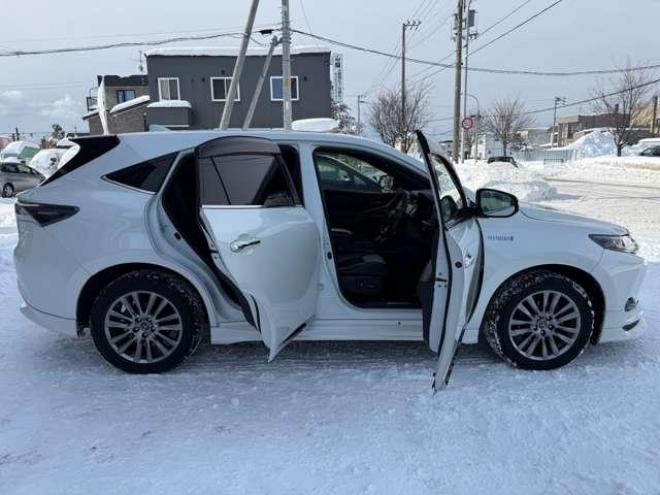 ハリアーハイブリッド2.5ハイブリッドE-Fourプレミアム 4WD ローンが不安な方＜優遇ローン＞  本州仕入　フルエアロ　SDナビTV　バックカメラ　4WD 