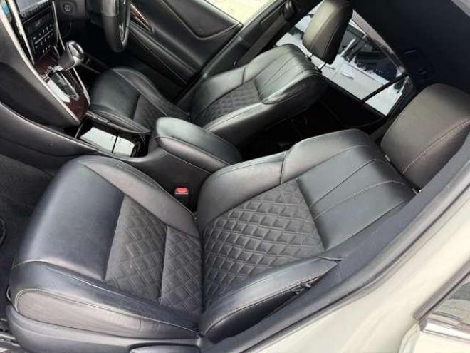 ハリアーハイブリッド2.5ハイブリッドE-Fourプレミアム 4WD ローンが不安な方＜優遇ローン＞  本州仕入　フルエアロ　SDナビTV　バックカメラ　4WD 