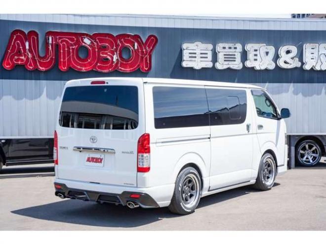 ハイエースバン2.8 スーパーGL ダークプライムII ロングボディ ディーゼルターボ 4WD　ESSEXカスタム　FリップスポイラーVer.4　サイドライナー　クワトロリアバンパー　プログレスIバッドパネル　17インチELホイール　ヨコハマPARADA　415COBRAフラットキット 2800