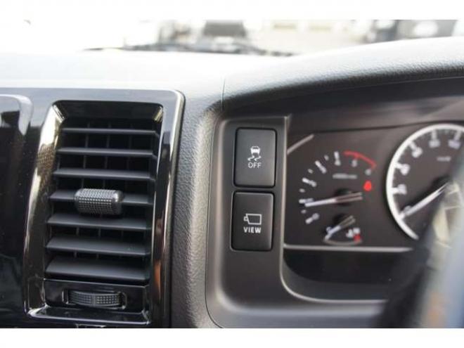 ハイエースバン2.8 スーパーGL ダークプライム S ロングボディ ディーゼルターボ 4WD　ダークプライムS　登録済未使用車　4WD　両側パワースライドドア　デジタルインナーミラー　全方位カメラ　バックカメラ　寒冷地仕様　プッシュスタート　スマートキー　415COBRAフラットベッドキット 登録済未使用車 2800