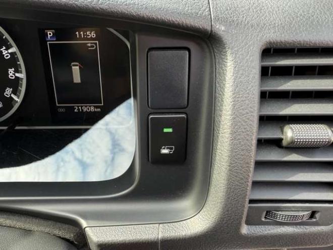 ハイエースバン2.8ダークプライムIIマルチロールトランスポータータイプIロングディーゼルターボ4WD　寒冷地仕様　ワンオーナー　ESSEX　ENCM18インチAW　ESSEXフロントリップスポイラー　ローダウン　パワースライドドア　LEDテール　415COBRAシートカバー&ローフォルムフェンダー&ステアリング 2800