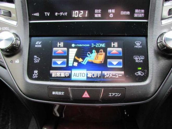 マジェスタ2.5 Four 4WD　プリクラッシュセーフティー/純正ナビ/フルセグTV/バックカメラ/LEDヘッドライト/ビルトインETC/全席シートヒーター/パワーシート/グリップヒーター/レーダークルーズコントロール 2500