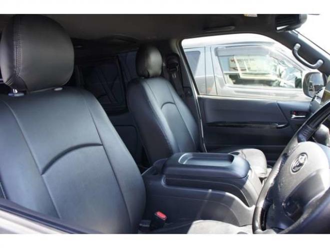 レジアスエース2.8 スーパーGL ダークプライムII ロングボディ ディーゼルターボ 4WD　バン　TRDバンパー&アルパインBIG-X11型　リアヒーター&クーラー　プッシュスタート　スマートキー　　両側スライドドア　ドラレコ　ETC　車線逸脱防止　横滑り防止装置　電動格納ミラー　ベッドキッド 2800