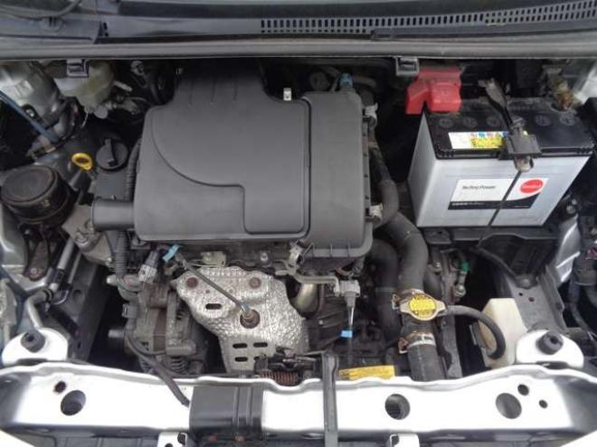 ヴィッツ1.0 F　FF　キーレス　社外ナビ　バックカメラ 2WD 1000