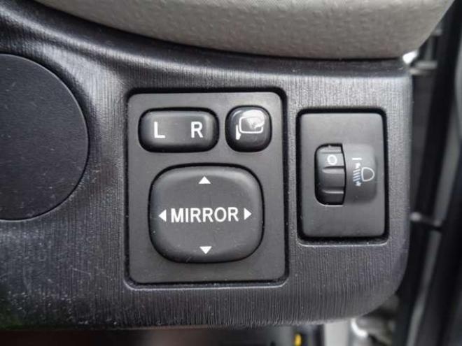 ヴィッツ1.0 F　FF　キーレス　社外ナビ　バックカメラ 2WD 1000