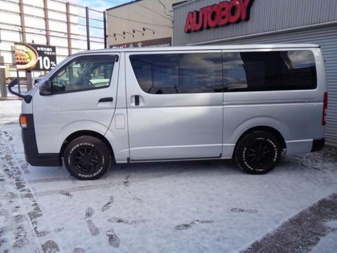 ハイエースバン2.8 DX ロング ディーゼルターボ 4WD　寒冷地仕様　　丸目クラシックヘッドライトキット　415COBRA　SAFARIフロントリップスポイラー　16インチアルミ&トーヨーH30　リアヒーター　リアエアコン 2800