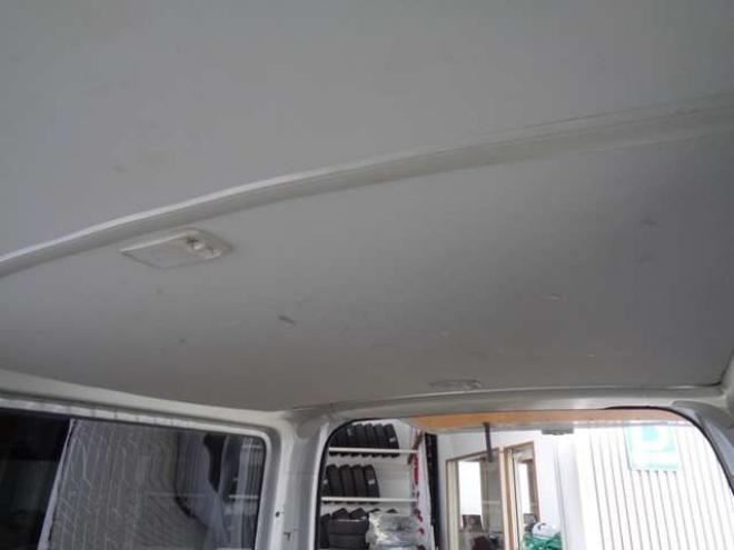 ハイエースバン2.8 DX ロング ディーゼルターボ 4WD　寒冷地仕様　　丸目クラシックヘッドライトキット　415COBRA　SAFARIフロントリップスポイラー　16インチアルミ&トーヨーH30　リアヒーター　リアエアコン 2800