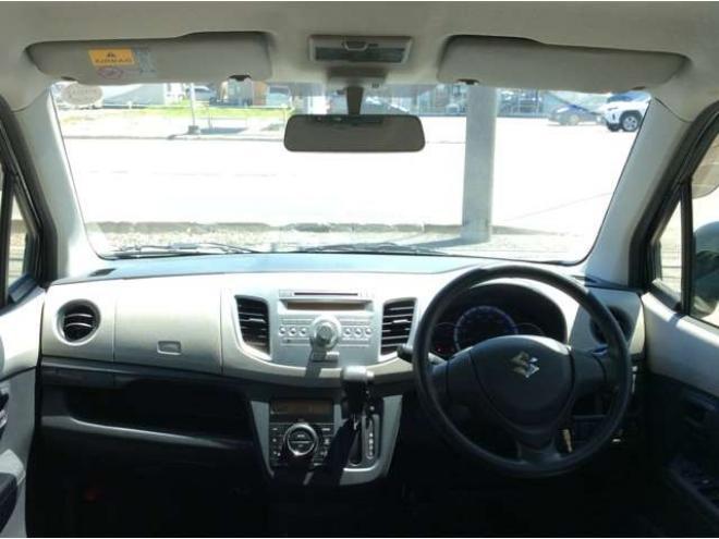 ワゴンRFX 4WD　キーレス　オートエアコン　シートヒーター　ミラーヒーター　アイドリングストップ　助手席シートアンダーボックス　電動格納ミラー　ETC　純正オーディオプレーヤー　CD　FM/AM　AUX 660