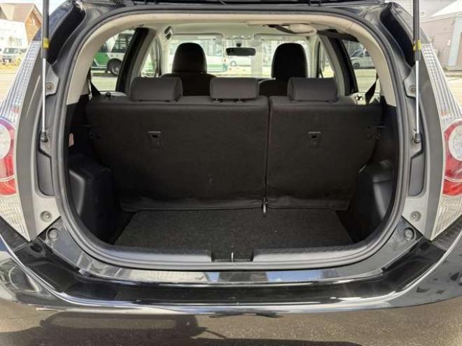 アクア1.5 S　プッシュスタート　スマートキー　純正ナビ7インチ　フルセグTV　Bluetooth　CD/DVD　FM/AM　フルオートエアコン　電動格納ミラー 2WD 1500