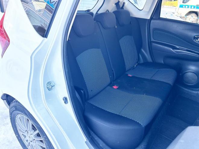 ノート1.2X FOUR 4WD　ローンが不安な方＜優遇ローン＞寒冷地仕様　エマージェンシーブレーキ　社外ナビ 4WD