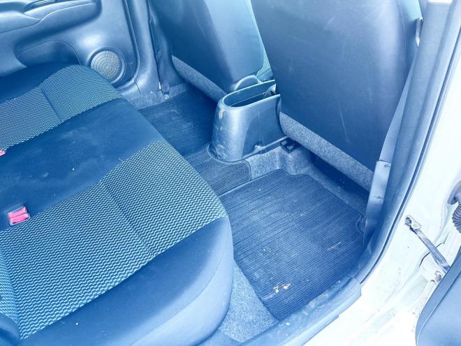 ノート1.2X FOUR 4WD　ローンが不安な方＜優遇ローン＞寒冷地仕様　エマージェンシーブレーキ　社外ナビ 4WD