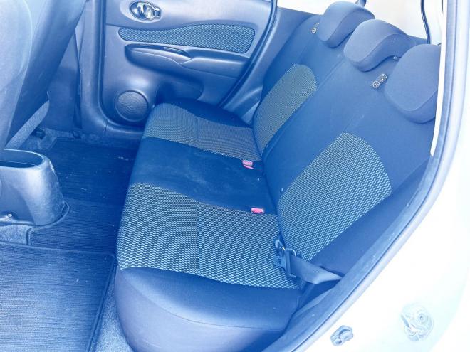 ノート1.2X FOUR 4WD　ローンが不安な方＜優遇ローン＞寒冷地仕様　エマージェンシーブレーキ　社外ナビ 4WD