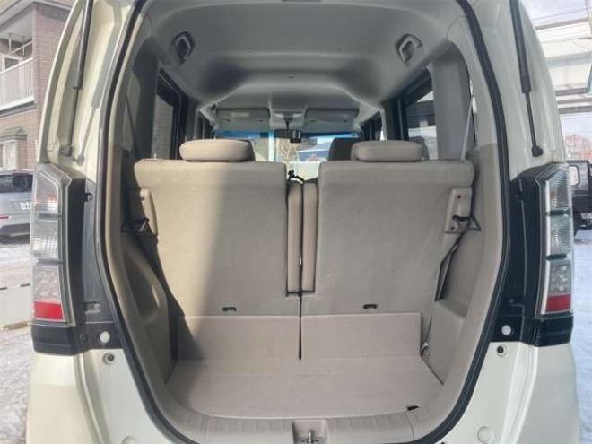 N-BOXG Lパッケージ 4WD　新在　庫　　限　定プ　ライス!!　ナビ　TV　バックカメラ　Pドア 660