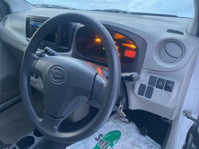 ミライース Lf 4WD　エコアイドル　4WD　5ドア　キーレス　ユーザー下取り車　記録簿　新在　庫で値　下　中 660