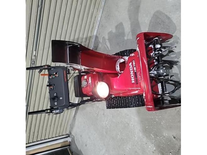 除雪機ホンダhs760　７馬力　60cm幅