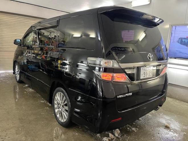 ヴェルファイア２．４Ｚ　ゴールデンアイズ　後期型　寒冷地仕様　禁煙車　両側パワースライドドア　パワーバックドア　純正ハーフレザーシート　純正１８インチＡＷ　社外１６ＡＷ＋スタッドレスタイヤ付　フロントガラス熱線　クルーズコントロール　ＥＴＣ 4WD 2400 5Dr