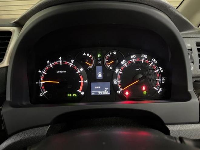 ヴェルファイア２．４Ｚ　ゴールデンアイズ　後期型　寒冷地仕様　禁煙車　両側パワースライドドア　パワーバックドア　純正ハーフレザーシート　純正１８インチＡＷ　社外１６ＡＷ＋スタッドレスタイヤ付　フロントガラス熱線　クルーズコントロール　ＥＴＣ 4WD 2400 5Dr