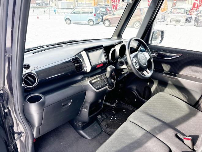 N-BOX660カスタムG Aパッケージ 4WD　ローンが不安な方＜優遇ローン＞1年保証　片側パワースライドドア