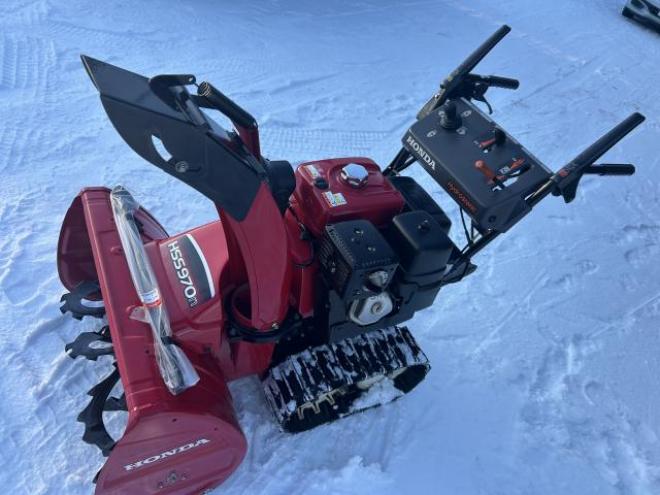 除雪機ホンダHSS970n点検整備塗装済み