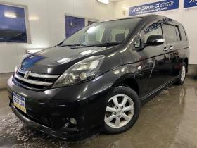 アイシス　プラタナ　リミテッド　ワンオーナー　寒冷地仕様　禁煙車　両側パワースライドドア　純正１５インチＡＷ　社外１５ＡＷ＋スタッドレスタイヤ　純正ＨＤＤナビ　地デジ　ＤＶＤ再生　Ｂｌｕｅｔｏｏｔｈ　バックカメラ　エンジンスターター 4WD 5 1800Dr