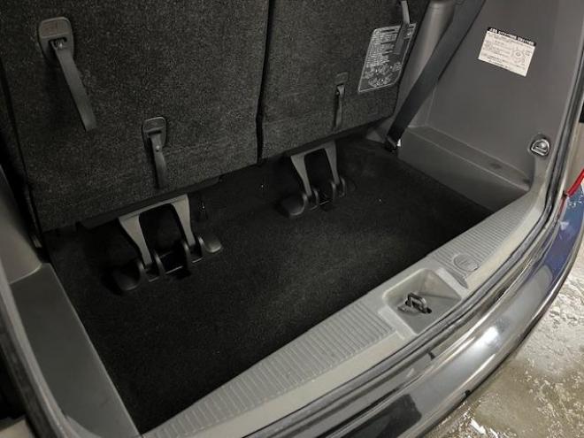 アイシスプラタナ　リミテッド　ワンオーナー　寒冷地仕様　禁煙車　両側パワースライドドア　純正１５インチＡＷ　社外１５ＡＷ＋スタッドレスタイヤ　純正ＨＤＤナビ　地デジ　ＤＶＤ再生　Ｂｌｕｅｔｏｏｔｈ　バックカメラ　エンジンスターター 4WD 5 1800Dr