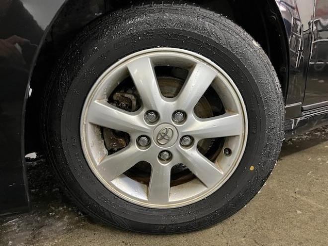 アイシスプラタナ　リミテッド　ワンオーナー　寒冷地仕様　禁煙車　両側パワースライドドア　純正１５インチＡＷ　社外１５ＡＷ＋スタッドレスタイヤ　純正ＨＤＤナビ　地デジ　ＤＶＤ再生　Ｂｌｕｅｔｏｏｔｈ　バックカメラ　エンジンスターター 4WD 5 1800Dr