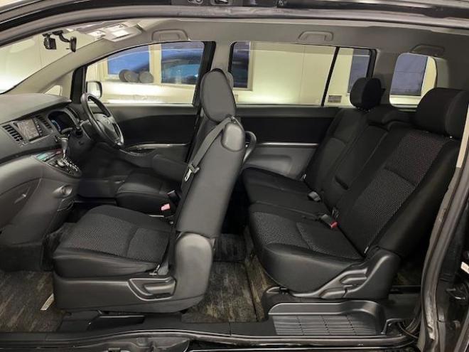 アイシスプラタナ　リミテッド　ワンオーナー　寒冷地仕様　禁煙車　両側パワースライドドア　純正１５インチＡＷ　社外１５ＡＷ＋スタッドレスタイヤ　純正ＨＤＤナビ　地デジ　ＤＶＤ再生　Ｂｌｕｅｔｏｏｔｈ　バックカメラ　エンジンスターター 4WD 5 1800Dr