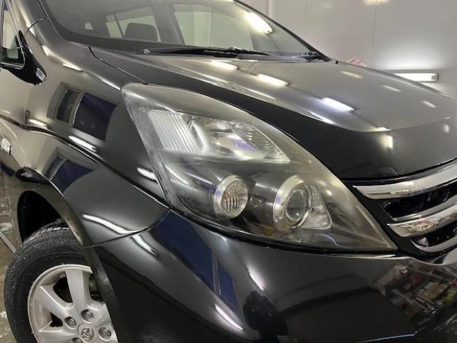 アイシスプラタナ　リミテッド　ワンオーナー　寒冷地仕様　禁煙車　両側パワースライドドア　純正１５インチＡＷ　社外１５ＡＷ＋スタッドレスタイヤ　純正ＨＤＤナビ　地デジ　ＤＶＤ再生　Ｂｌｕｅｔｏｏｔｈ　バックカメラ　エンジンスターター 4WD 5 1800Dr