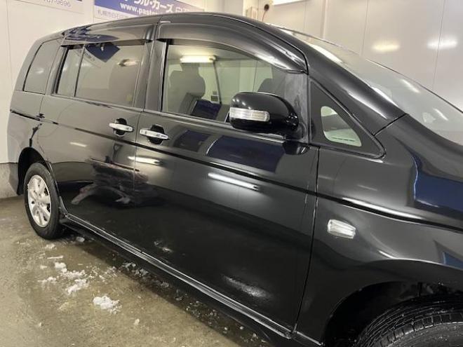 アイシスプラタナ　リミテッド　ワンオーナー　寒冷地仕様　禁煙車　両側パワースライドドア　純正１５インチＡＷ　社外１５ＡＷ＋スタッドレスタイヤ　純正ＨＤＤナビ　地デジ　ＤＶＤ再生　Ｂｌｕｅｔｏｏｔｈ　バックカメラ　エンジンスターター 4WD 5 1800Dr