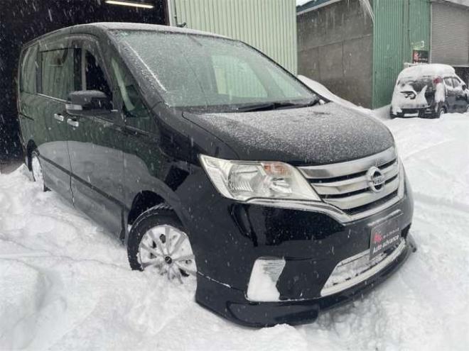 セレナ2.0 ハイウェイスター Jパッケージ 4WD　ナビ　TV　両面パワースライド　TRC　HID　エンスタ　リアカメラ 2000