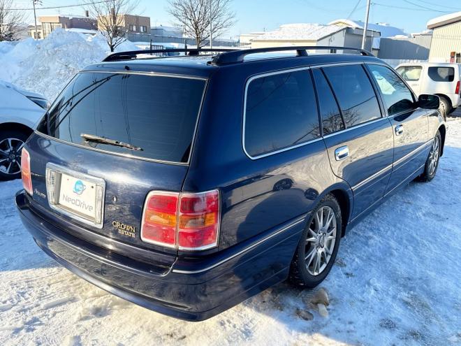 クラウンエステートエステート2.5アスリートFour 4WD 　ローンが不安な方＜優遇ローン＞ ユーザー買取車　社外HDDナビ　HID　ETC　ルーフレール　キーレス 4WD 2500 5Dr