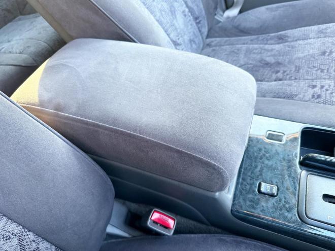 クラウンエステートエステート2.5アスリートFour 4WD 　ローンが不安な方＜優遇ローン＞ ユーザー買取車　社外HDDナビ　HID　ETC　ルーフレール　キーレス 4WD 2500 5Dr