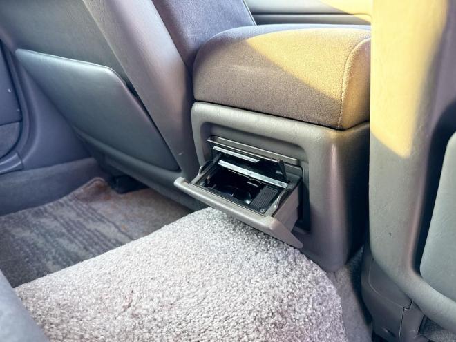 クラウンエステートエステート2.5アスリートFour 4WD 　ローンが不安な方＜優遇ローン＞ ユーザー買取車　社外HDDナビ　HID　ETC　ルーフレール　キーレス 4WD 2500 5Dr