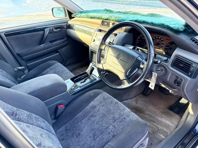 クラウンエステートエステート2.5アスリートFour 4WD 　ローンが不安な方＜優遇ローン＞ ユーザー買取車　社外HDDナビ　HID　ETC　ルーフレール　キーレス 4WD 2500 5Dr