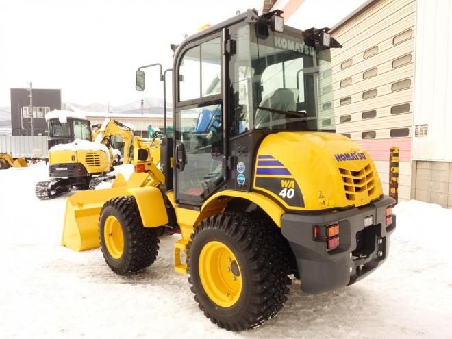 ホイールローダコマツ WA40-8　バケット容量0.5m3　