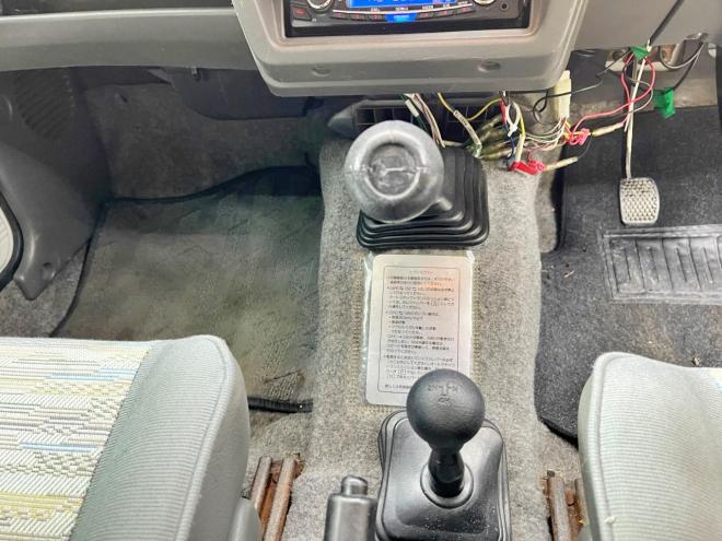 ジムニー660ランドベンチャー 4WD 5年保証 MT 天張替済 下廻防錆 寒冷地仕様 禁煙 車検整備2年付 修復歴無