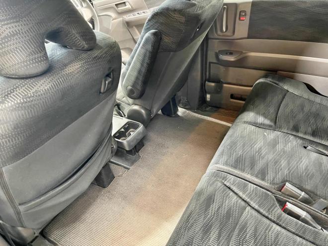 ステップワゴン2.0G Eセレクション 4WD 5年保証 両側パワスラ ワンオーナー ナビTV エンスタ  寒冷地仕様 禁煙 車検整備2年付 修復歴無